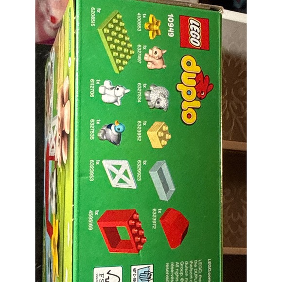 LEGO Duplo Town Farm Animal Care 10949 Toddler Building Toy Set 11 Pieces NEW - Picture 4 of 5